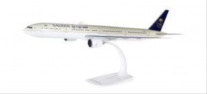 Snapfit Kit Boeing 777-300ER Saudia (1:200)