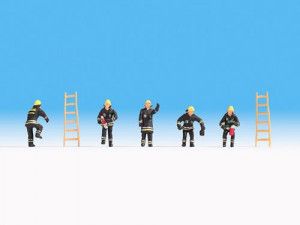 Firemen (5) Black Uniform and Ladders (2) Figure Set