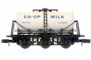 6 Wheel Milk Tank Co-op London 133