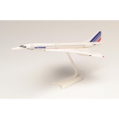 Snapfit Concorde Air France F-BVFB (1:200)
