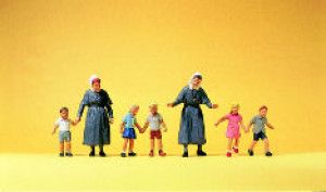 Nuns (2) with Children (5) Exclusive Figure Set