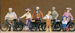 Standing Cyclists 1900 (7) Exclusive Figure Set