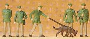 Policemen (5) and Dog Standard Figure Set
