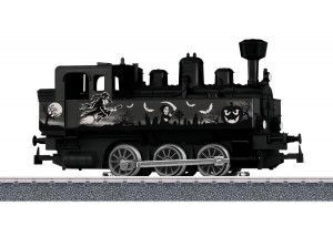 Start Up Halloween 0-6-0 Steam Locomotive (~AC)