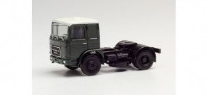 Roman Diesel Tractor Unit 4x2 Dark Green/White