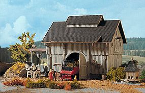 Barn with Floor and Beams Kit