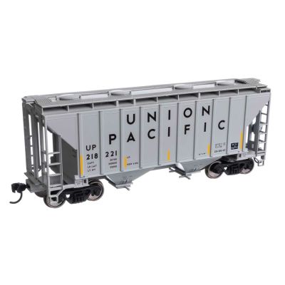 37' 2 Bay Covered Hopper Union Pacific 218221