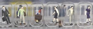 Japanese Walking Passengers (6) Figure Set