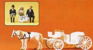 Horse Drawn Wedding Carriage (Open) Figure Set
