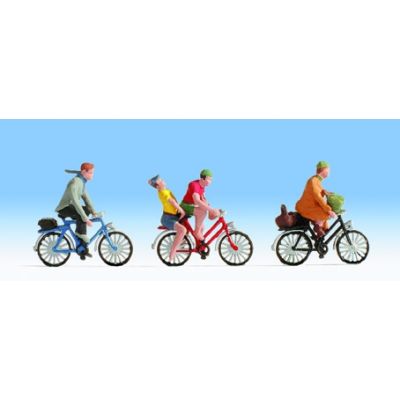 Cyclists (3) and Accessories Figure Set