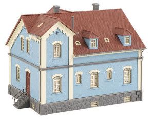 Large Development House Model of the Month Kit III