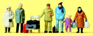 Travellers Winter Clothing (6) Standard Figure Set