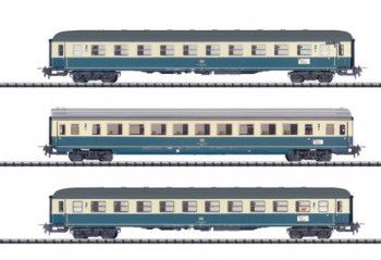 Trix Express DB IC690 Coach Set Blue/Cream (3) IV