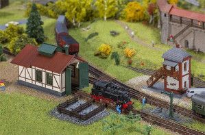 Branch Line Engine Shed with Block Post Kit II