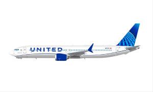 #P# Snapfit Boeing 737 Max 9 United Airlines N27520 (1:200)