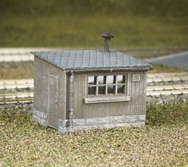 Wooden Lineside Huts (2)