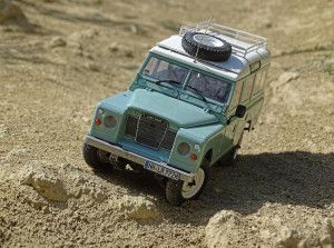 Land Rover Series III LWB Station (1:24 Scale)