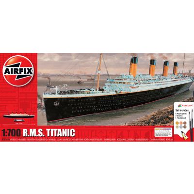 RMS Titanic Gift Set (1:700 Scale)
