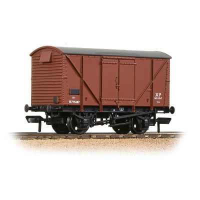 BR 12T Plywood Ventilated Van BR Bauxite (Early)