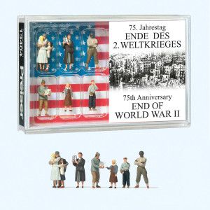 75th Anniversary End of World War II Exclusive Figure Set