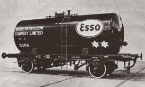 *Class B Tank Esso Black Original Suspension 3300