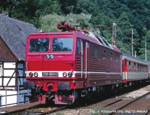 DR BR230 Electric Locomotive IV (DCC-Sound)