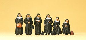 Nuns (6) Exclusive Figure Set