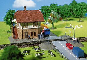 Level Crossing and Signal Tower Kit with Motor II