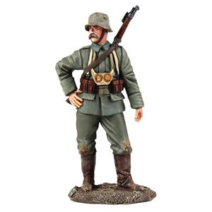 1916-18 German Infantry Standing _1