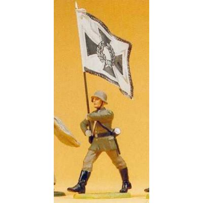 German Reich 1939-45 Soldier Marching Regimental Flag Figure