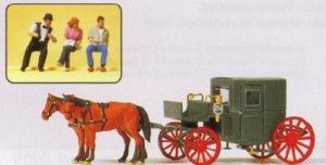 Horse Drawn Carriage (Closed) Figure Set
