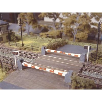 level Crossing with Barriers