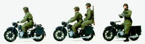 German Reich 1939-45 BMW R12 Motorcycle Crew (3) Kit