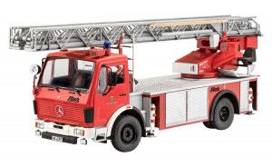 Mercedes Benz 1419/1422 DLK 23-12 Fire Engine (1:24 Scale)