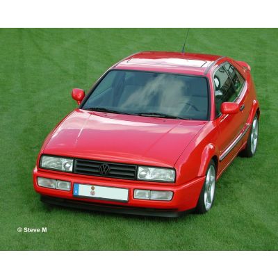 Volkswagen Corrado 35 Years Gift Set (1:24 Scale)