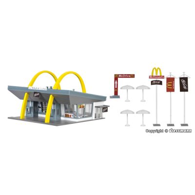 McDonalds Drive-Thru Restaurant with Interior/Accs. Kit