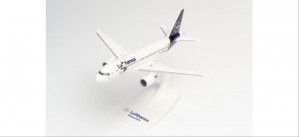 Snapfit Kit Airbus A319 Lufthansa D-AILU Lu (1:200)