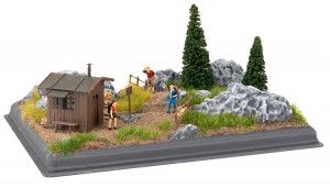 Mini Diorama Kit - The Mountains