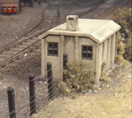 Concrete Lineside Huts (2)