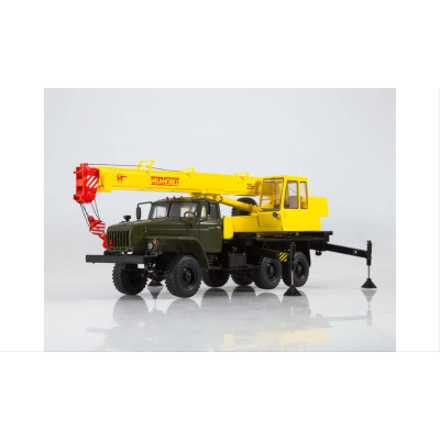 URAL-4320-31 Crane Truck Olive Green/Yellow