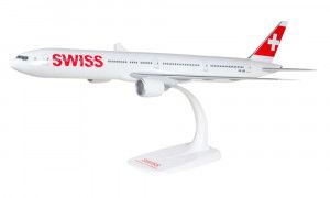 Snapfit Boeing 777-300ER Swiss International Air (1:200)