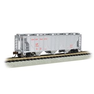 PS-2 3-Bay Covered Hopper - Union Pacific