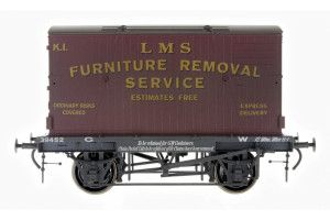 Conflat GWR 39452 & Container LMS Removals Weathered
