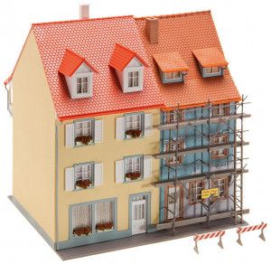 Village Houses (2) with Scaffolding Kit V