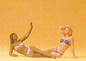 Female Sunbathers Lying (2) Figure Set