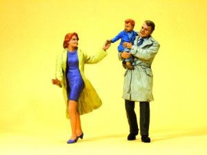 Couple with Child (3) Figure Set