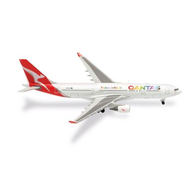 Airbus A330-200 Qantas VH-EBL Pride is in the Air (1:500)