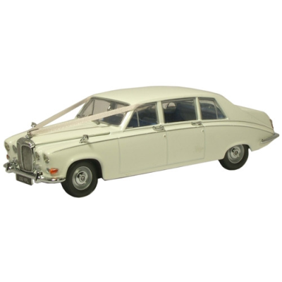 Daimler DS420 Limousine Wedding Car Old English White