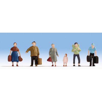 Pedestrians with Luggage (6) Hobby Figure Set