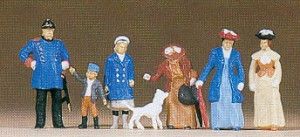 Passers By & Policeman 1900 (6) Exclusive Figure Set